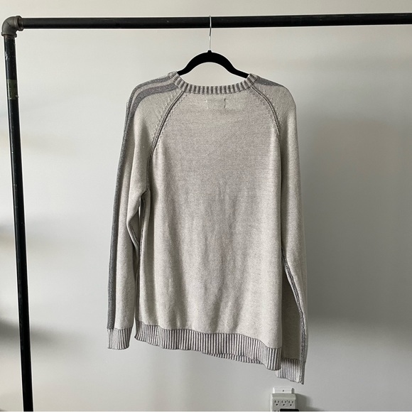 American rag cie knit - Picture 3 of 3